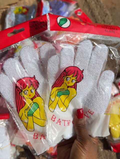 White Exfoliating Gloves