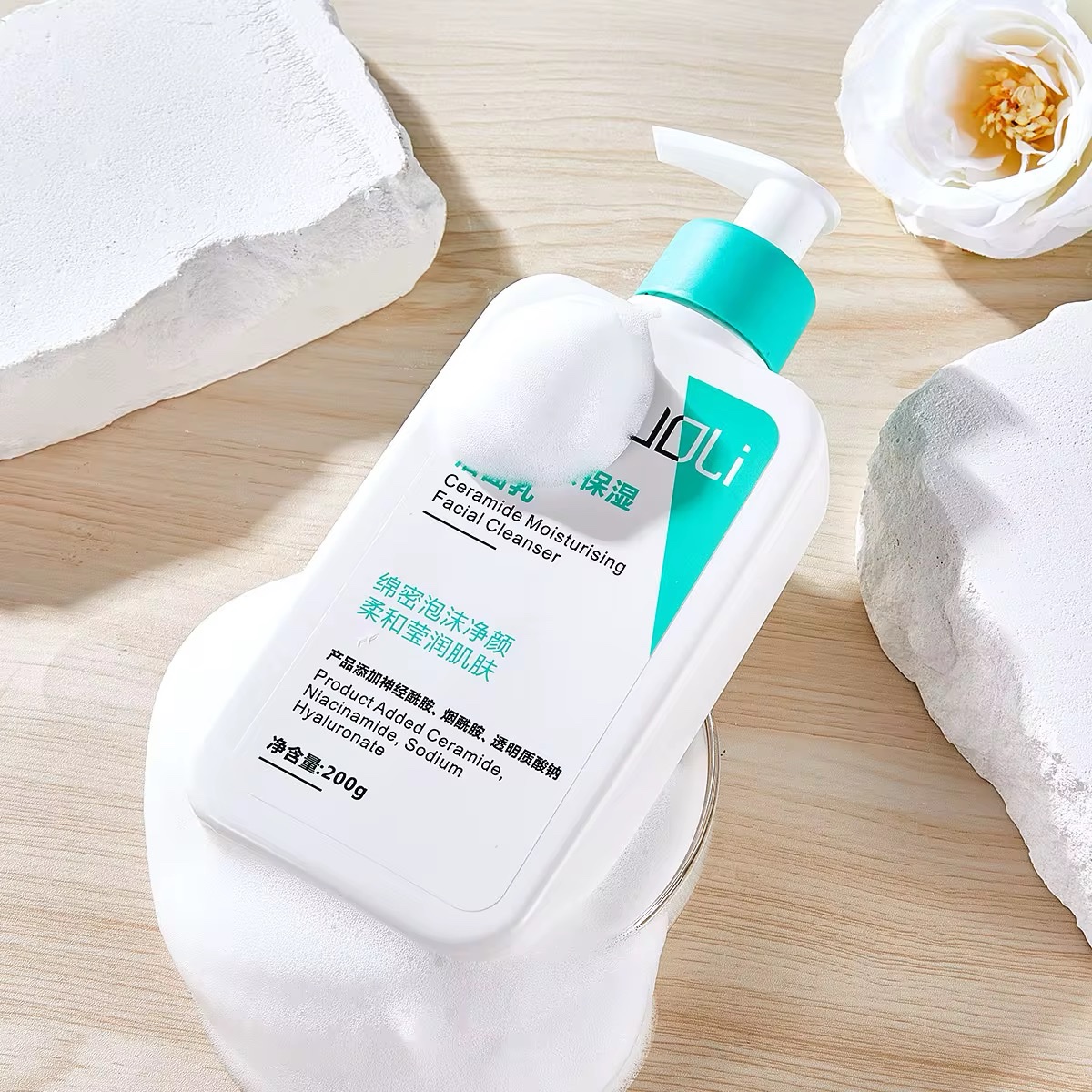 236g Salicylic Moisturizing Cleanser