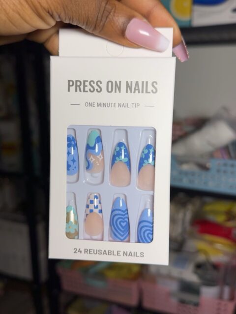 No.1XX press on nails