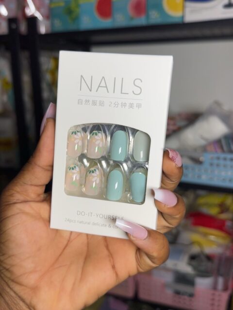 No.20B press on nails.
