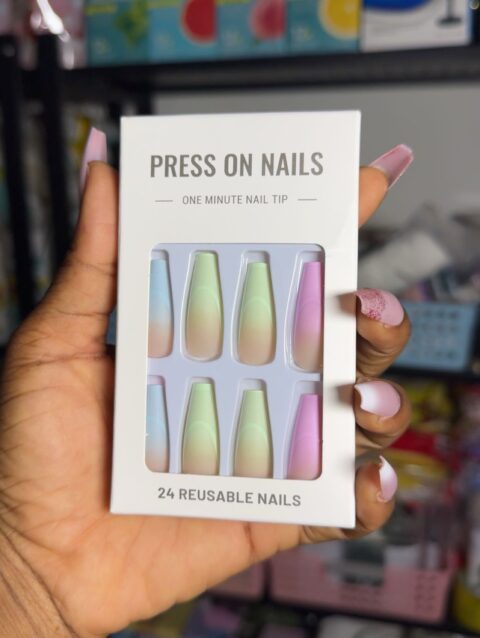 No.121 Press on nails